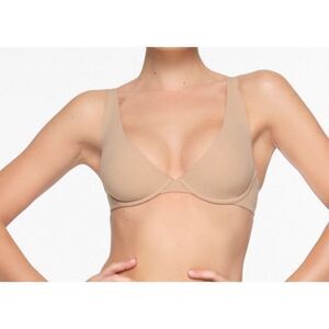 SKIMS Fits Everybody  High Apex Bra Clay 38DDD